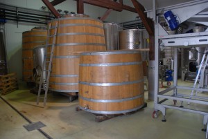 木の発酵樽
