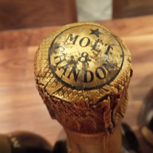 Old Vintage Champagne Moet Chandon Brut Imperial1966〜